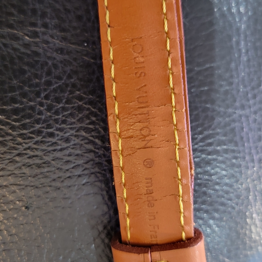 EUC Authentic Louis Vuitton Alma MM Brown Epi w/ extendable Strap - Picture 9 of 16